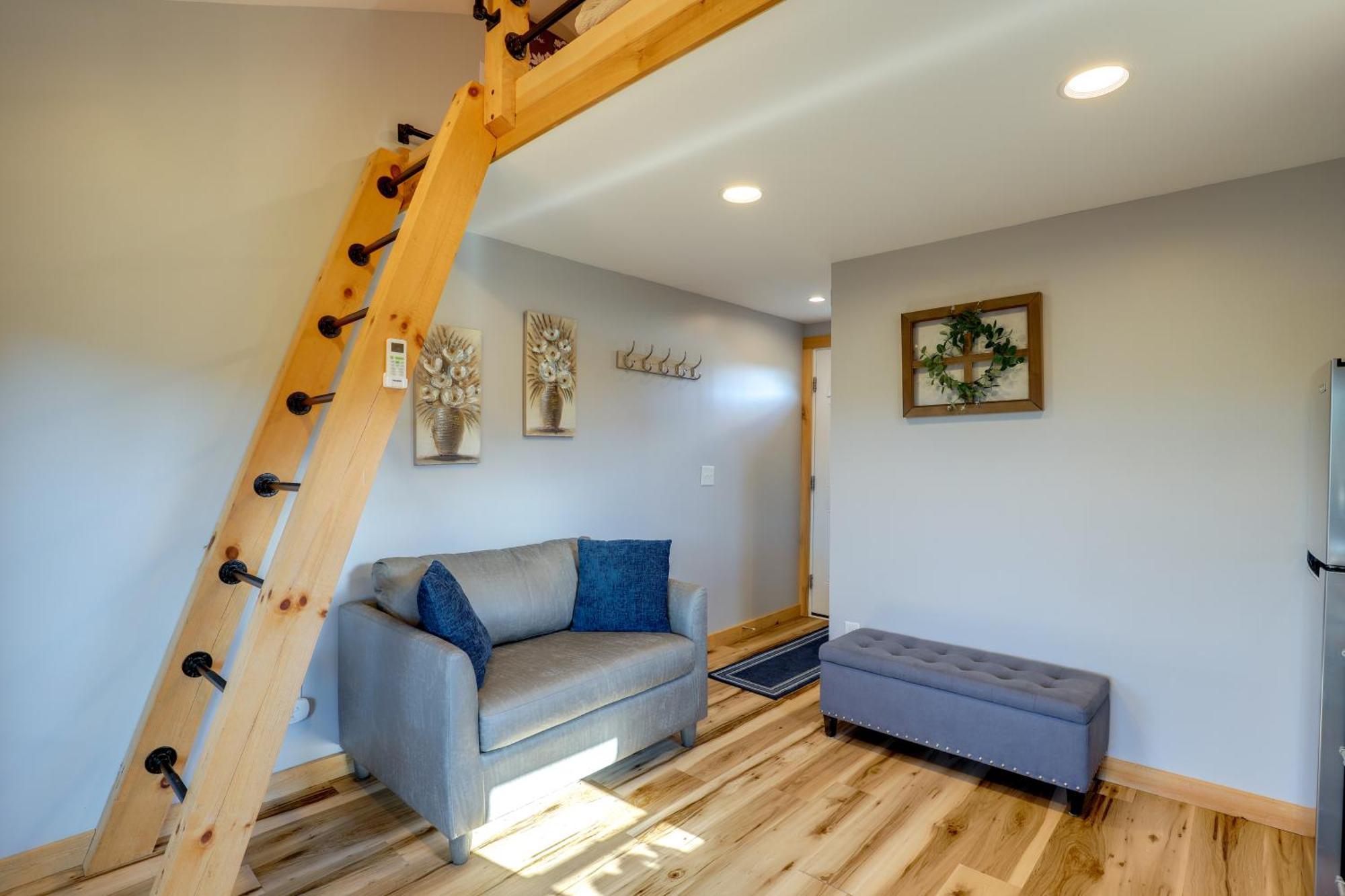 Marshall Studio With Loft, Hot Tub And Views! Exterior photo