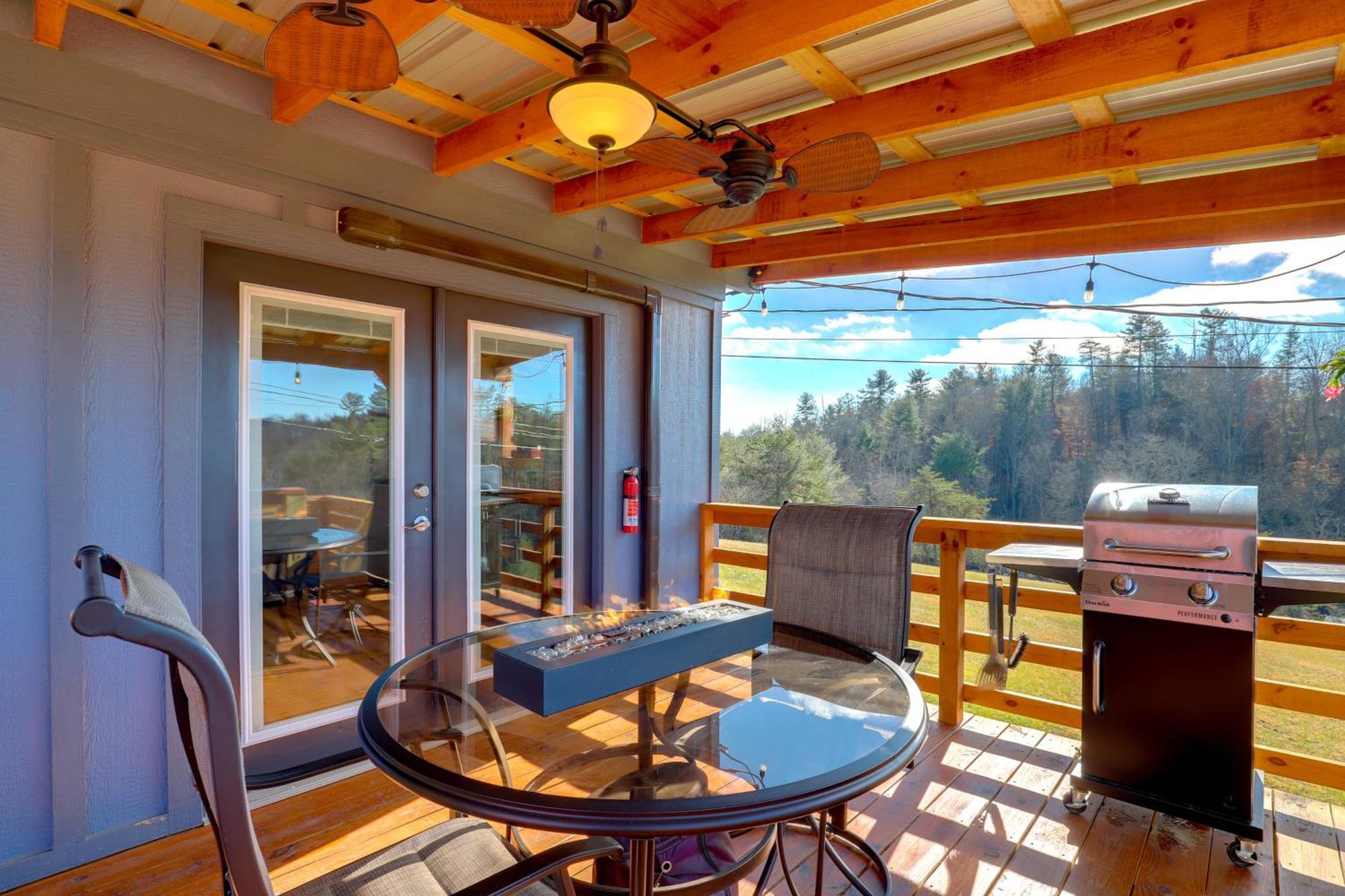 Marshall Studio With Loft, Hot Tub And Views! Exterior photo